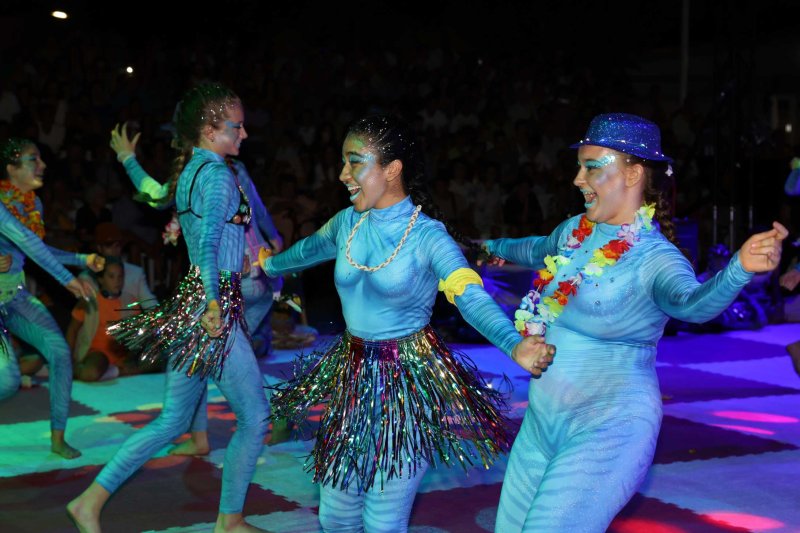 Y los mares sucumben ante la acción depredadora y el egoísmo de la humanidad en los Escacs Vivents de Xàbia  Y los mares sucumben ante la acción depredadora y el egoísmo de la humanidad en los Escacs Vivents de Xàbia